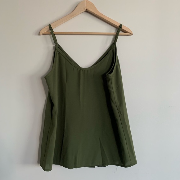 Green button up tank - Picture 4 of 6